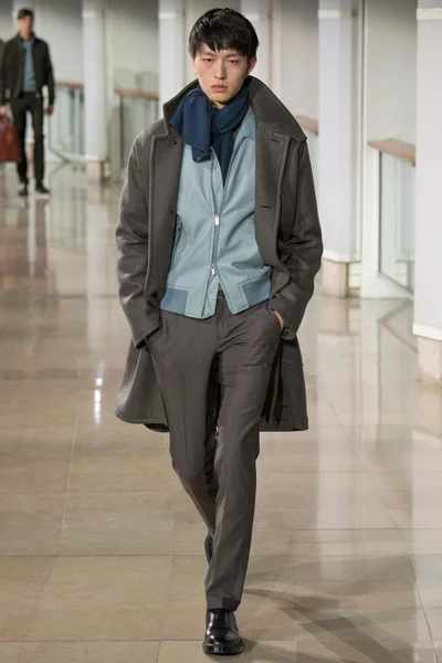 Look 20